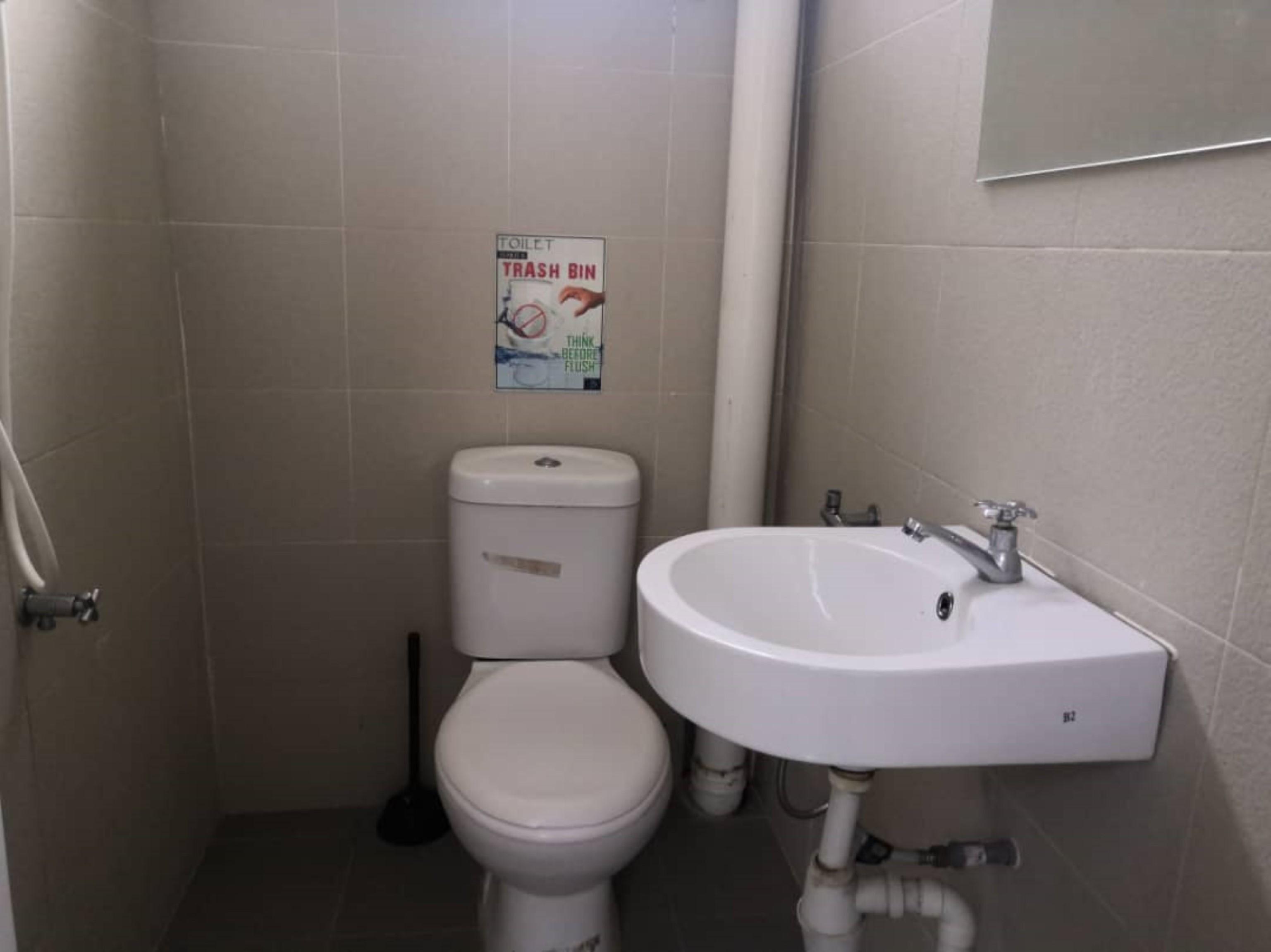 Oyo 90132 Come Inn Premium Κουάλα Τερενγκάνου Εξωτερικό φωτογραφία